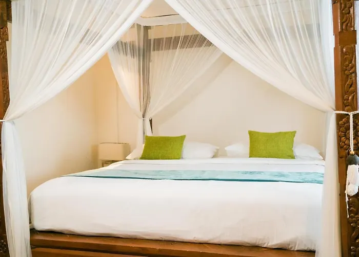 Umpadhi Hotel