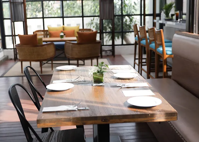 Hotel Umpadhi 4*