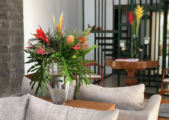 Hotel Umpadhi 4*