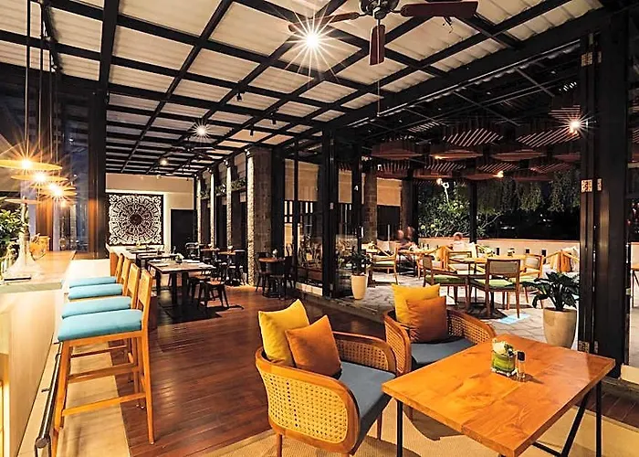 Hotel Umpadhi 4*