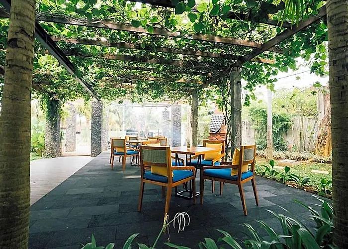 Umpadhi Hotel 4*